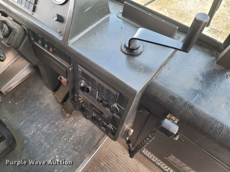 image for item MH9710 1999 Prevost 1999  coach bus