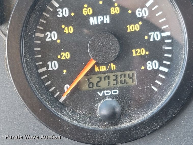 image for item MH9710 1999 Prevost 1999  coach bus