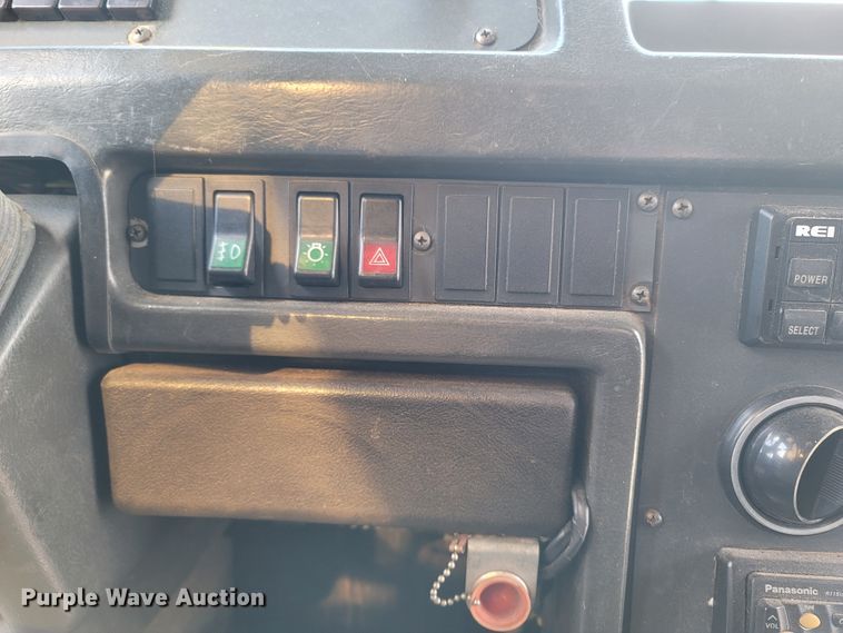 image for item MH9710 1999 Prevost 1999  coach bus