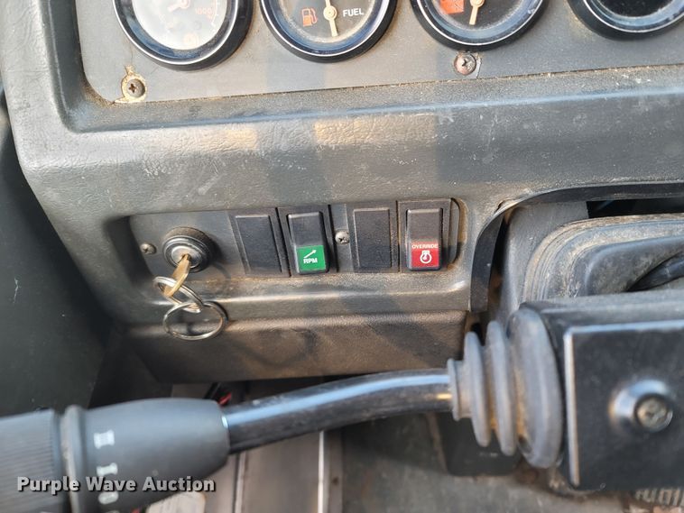 image for item MH9710 1999 Prevost 1999  coach bus