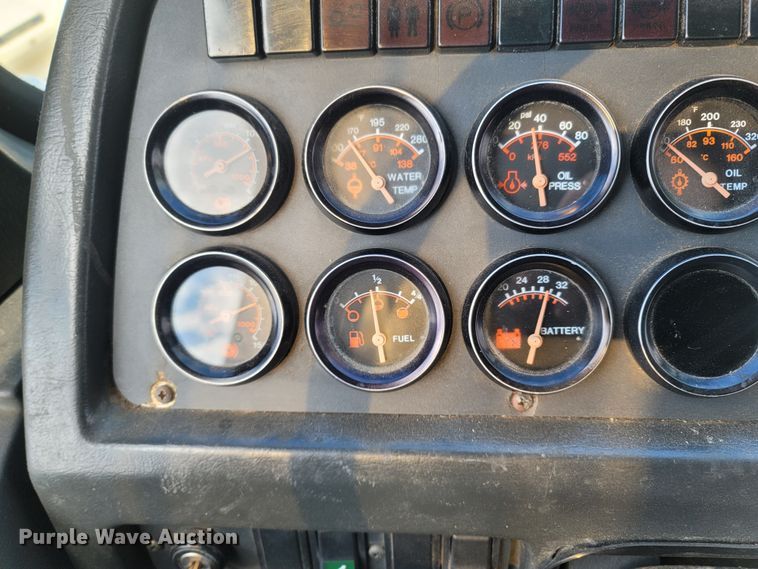 image for item MH9710 1999 Prevost 1999  coach bus