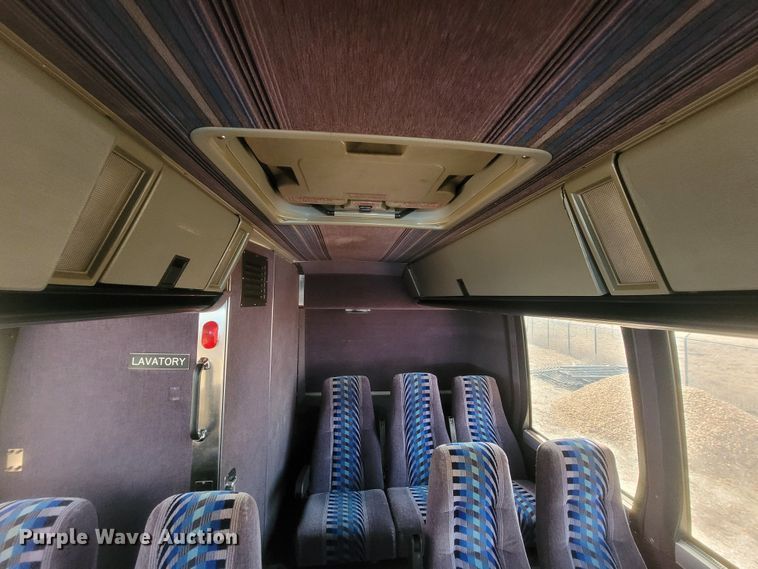 image for item MH9710 1999 Prevost 1999  coach bus