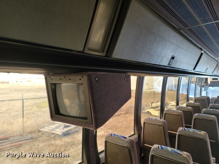 image for item MH9710 1999 Prevost 1999  coach bus