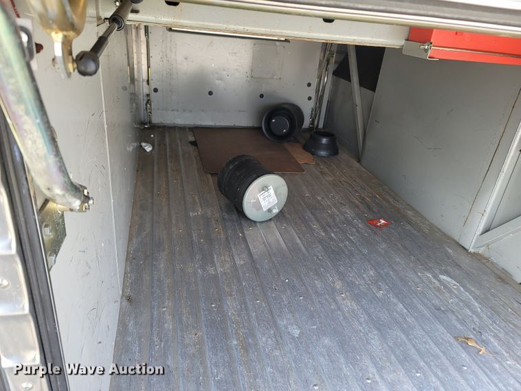 image for item MH9710 1999 Prevost 1999  coach bus