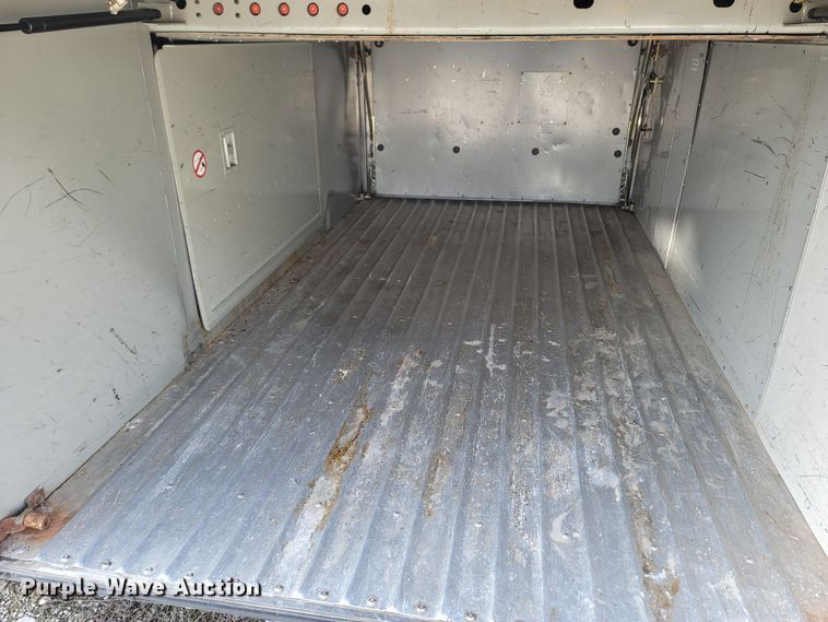 image for item MH9710 1999 Prevost 1999  coach bus