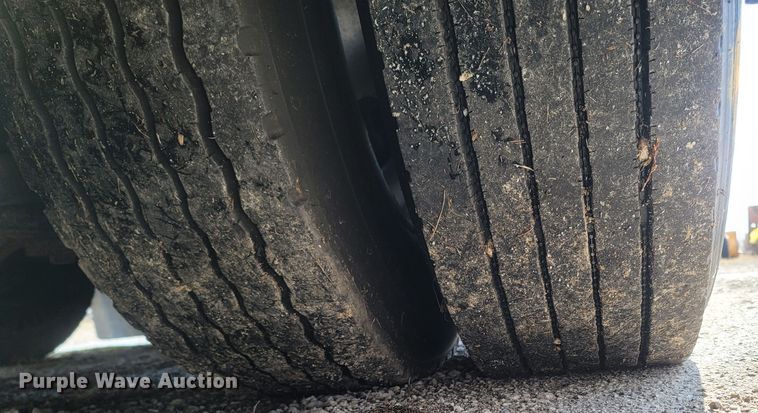 image for item MH9710 1999 Prevost 1999  coach bus