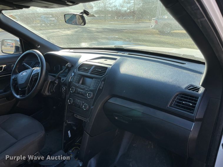 image for item MI9774 2018 Ford Explorer Police Interceptor  SUV