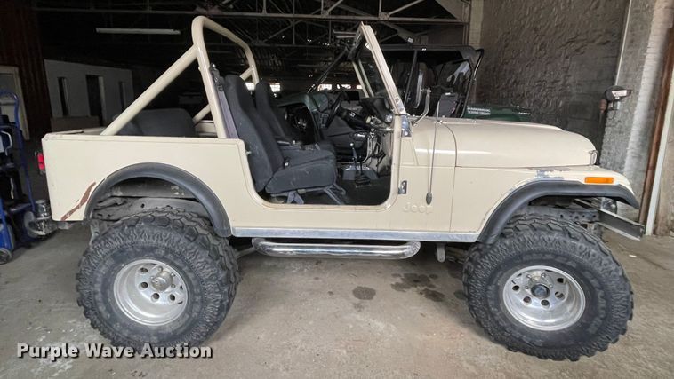 image for item MI9780 1985 AMC CJ7  SUV