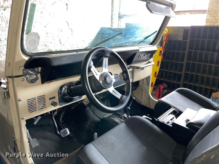 image for item MI9780 1985 AMC CJ7  SUV