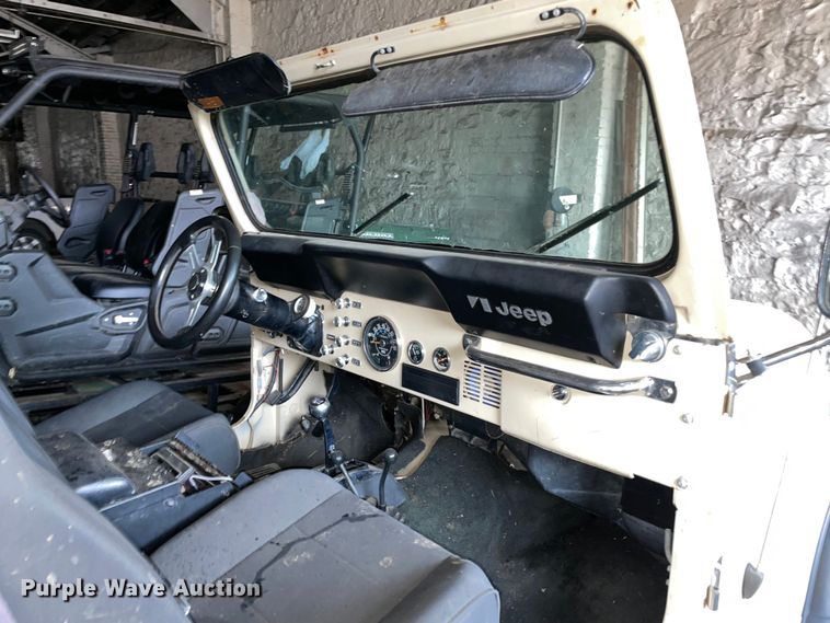 image for item MI9780 1985 AMC CJ7  SUV