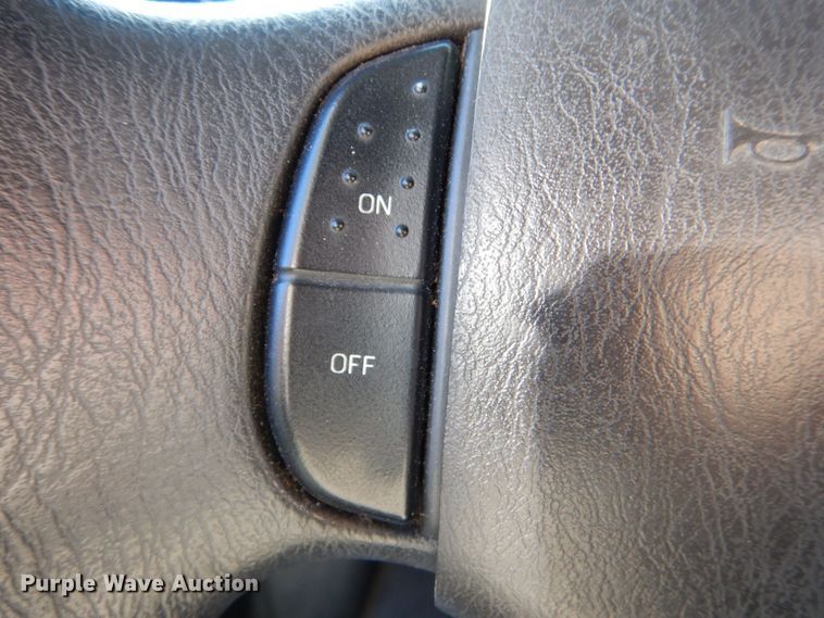 image for item MM9638 2011 Ford E450  shuttle bus