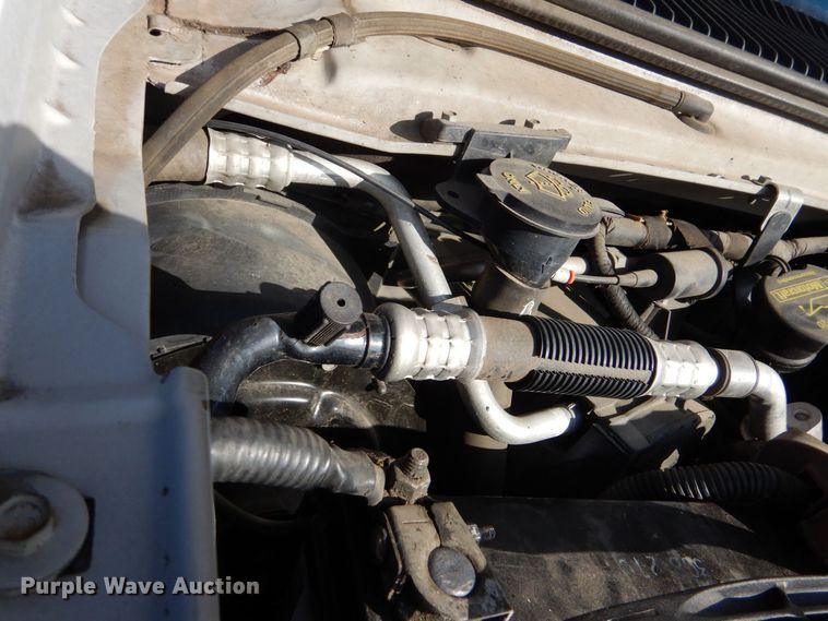 image for item MM9638 2011 Ford E450  shuttle bus