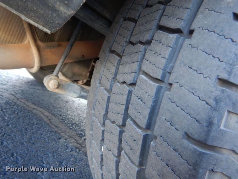 image for item MM9648 2016 Ford Transit  shuttle bus