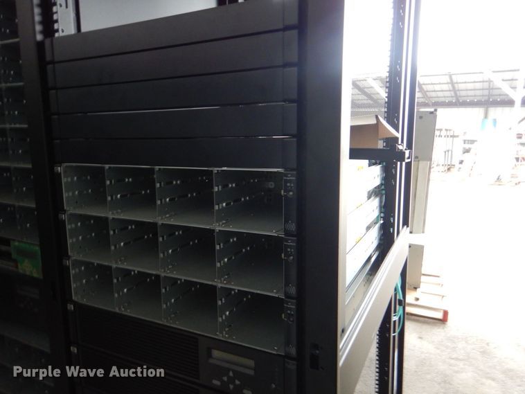 image for item MM9665 HP  server rack