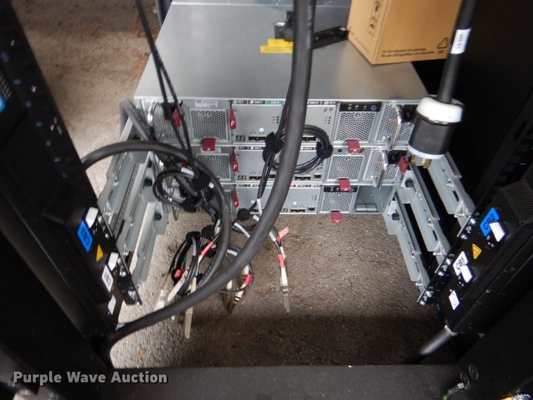 image for item MM9665 HP  server rack