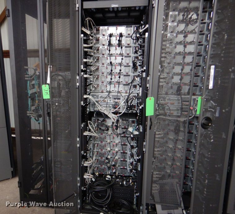 image for item MM9666 HP  server rack