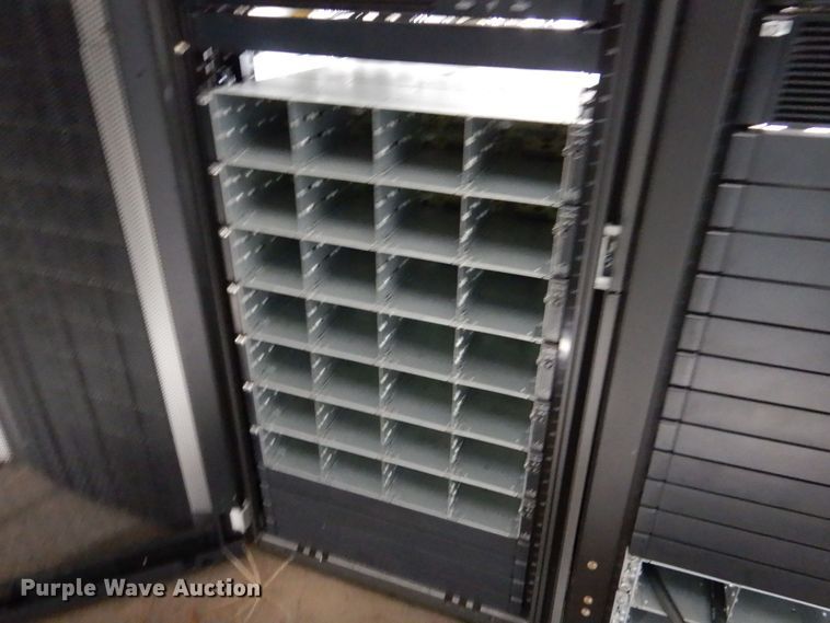 image for item MM9666 HP  server rack