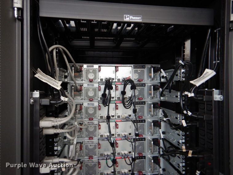 image for item MM9666 HP  server rack