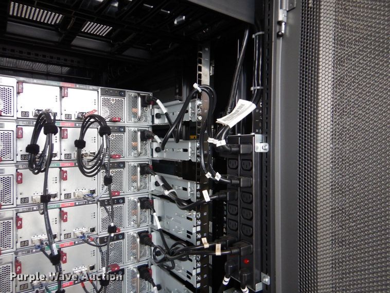 image for item MM9666 HP  server rack