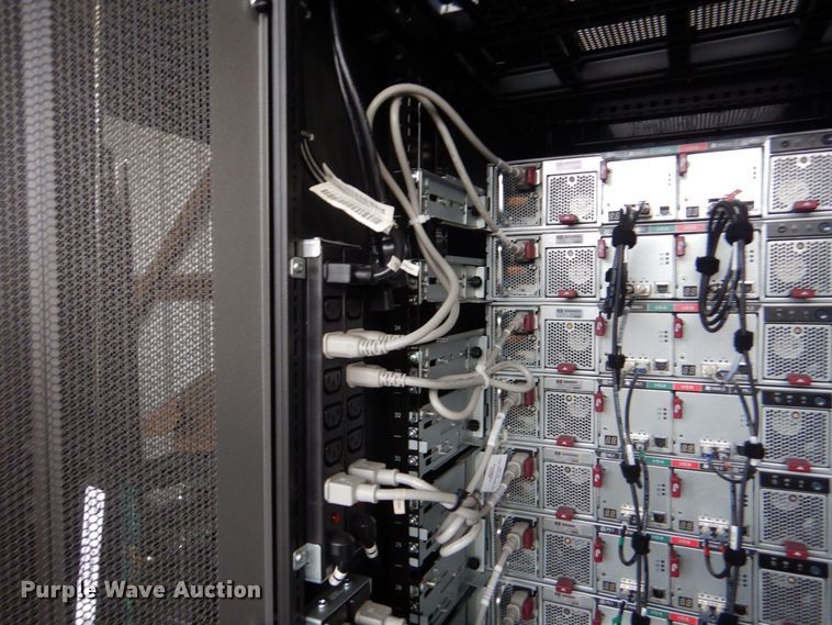 image for item MM9666 HP  server rack