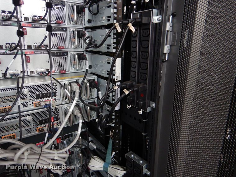 image for item MM9666 HP  server rack