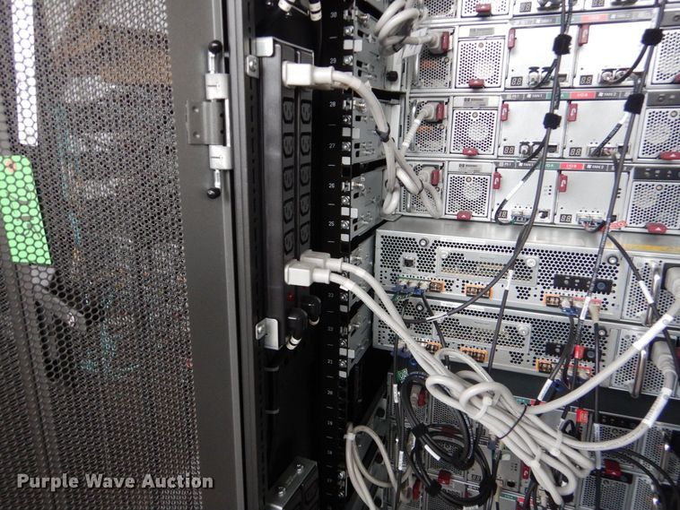 image for item MM9666 HP  server rack