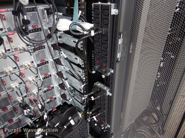 image for item MM9666 HP  server rack