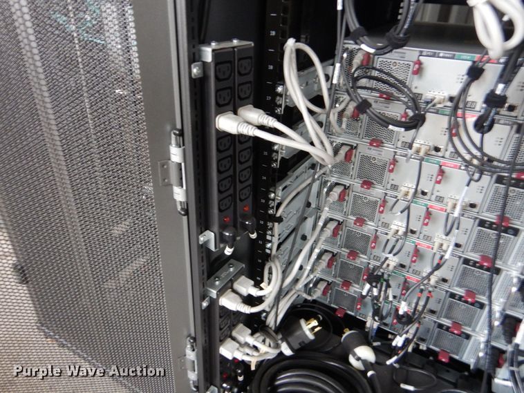 image for item MM9666 HP  server rack