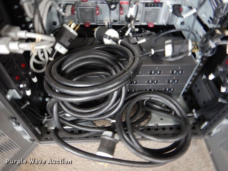 image for item MM9666 HP  server rack