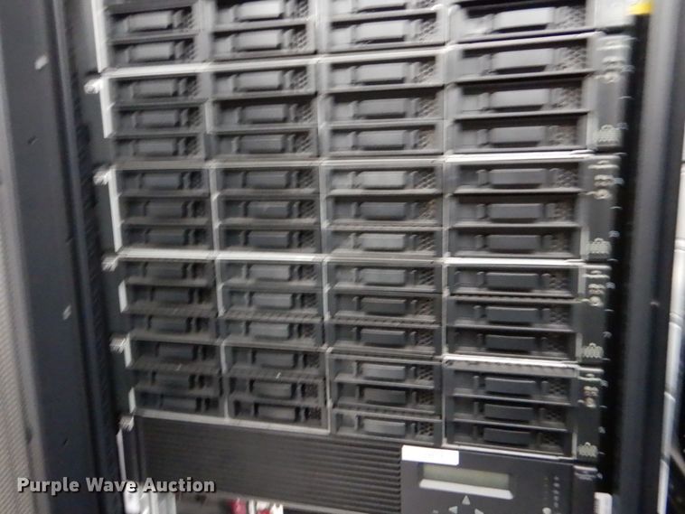 image for item MM9667 HP  server rack