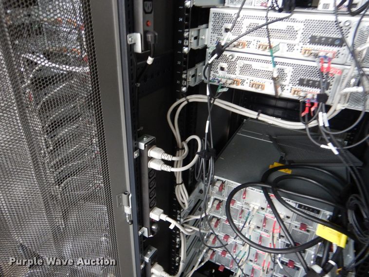 image for item MM9668 HP  server rack