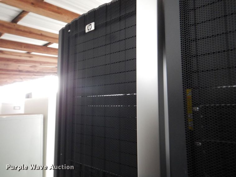 image for item MM9669 HP  server rack