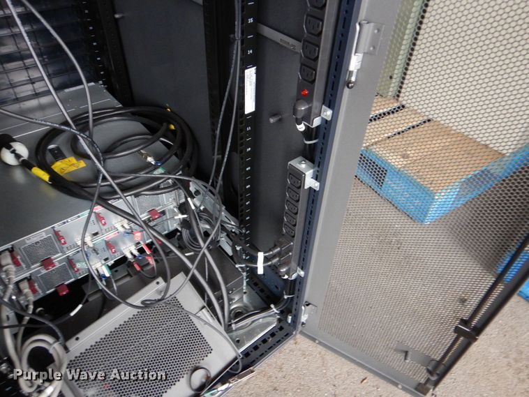 image for item MM9669 HP  server rack