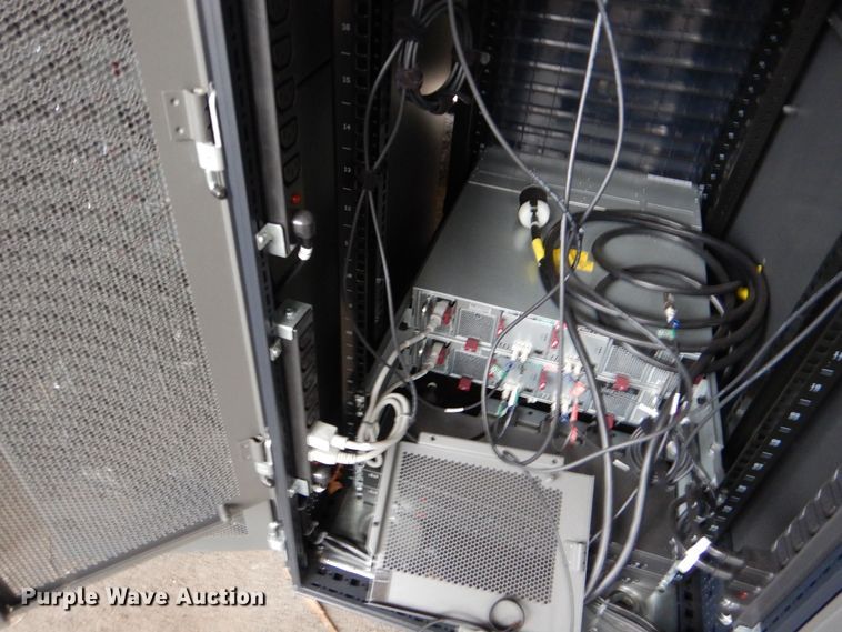 image for item MM9669 HP  server rack