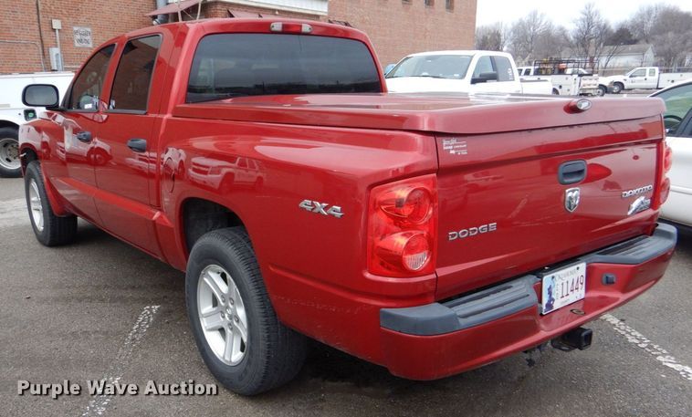 image for item MM9681 2010 Dodge Dakota  Crew Cab pickup truck