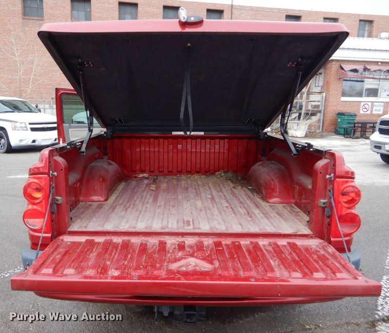 image for item MM9681 2010 Dodge Dakota  Crew Cab pickup truck