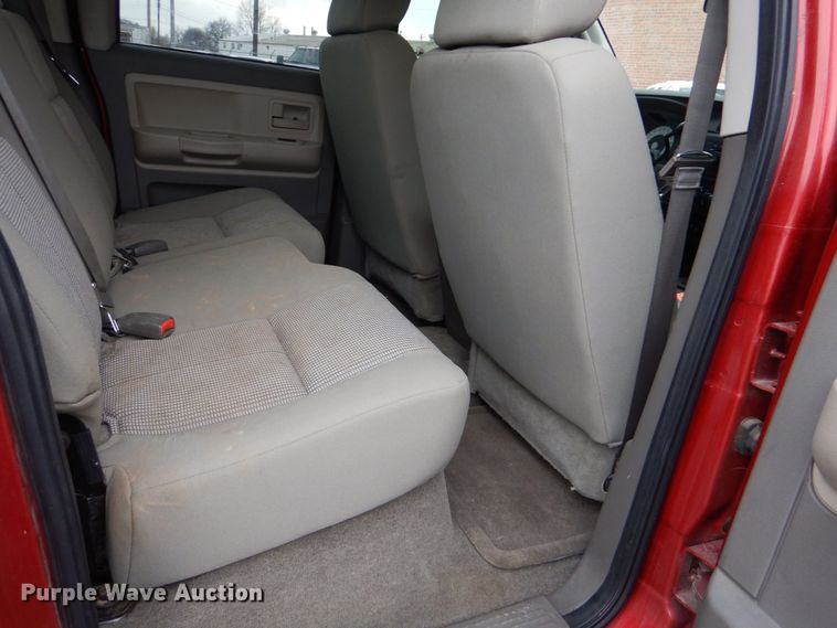 image for item MM9681 2010 Dodge Dakota  Crew Cab pickup truck