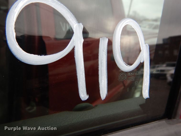 image for item MM9681 2010 Dodge Dakota  Crew Cab pickup truck