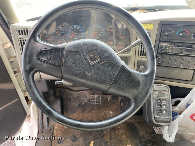 image for item MM9696 2008 International WorkStar 7400 dump truck