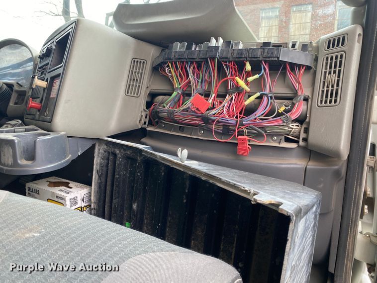 image for item MM9696 2008 International WorkStar 7400 dump truck