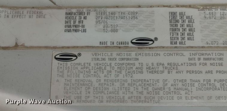 image for item MM9960 2007 Sterling L9500  semi truck