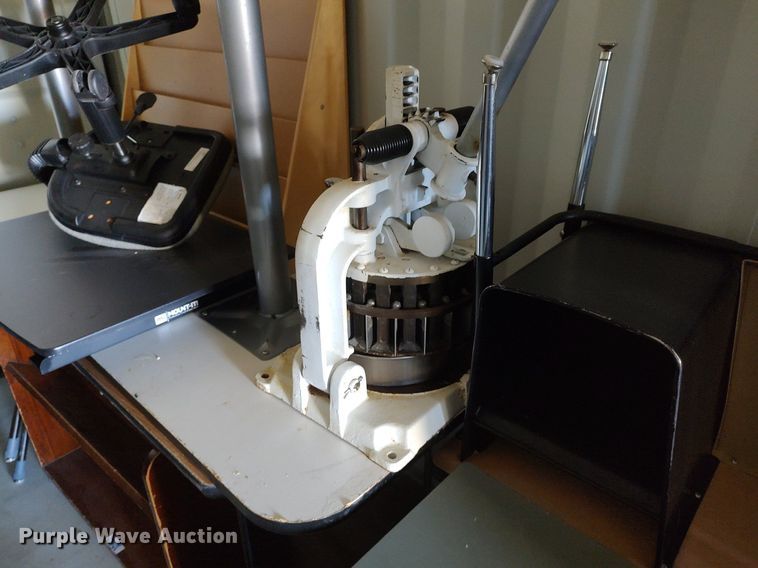 image for item MM9971 Furniture