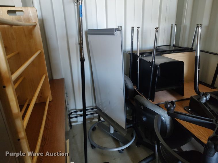 image for item MM9981 Furniture