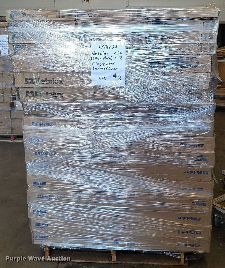 image for item MM9985 (3) pallets of light fixtures