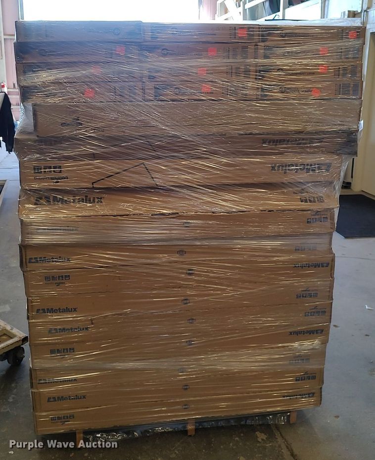 image for item MM9985 (3) pallets of light fixtures