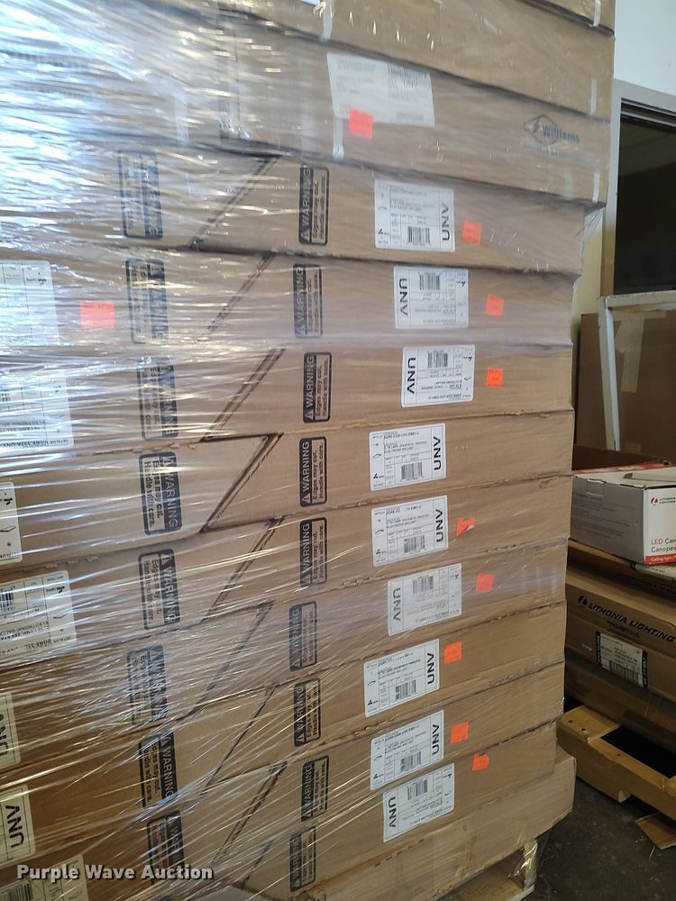 image for item MM9985 (3) pallets of light fixtures
