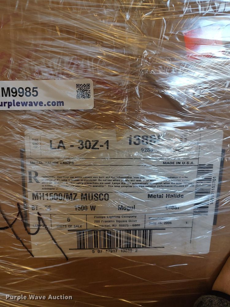 image for item MM9985 (3) pallets of light fixtures