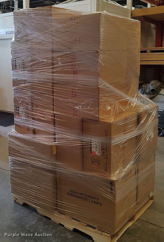 image for item MM9986 (2) pallets of light fixtures