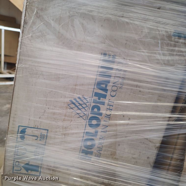 image for item MM9986 (2) pallets of light fixtures