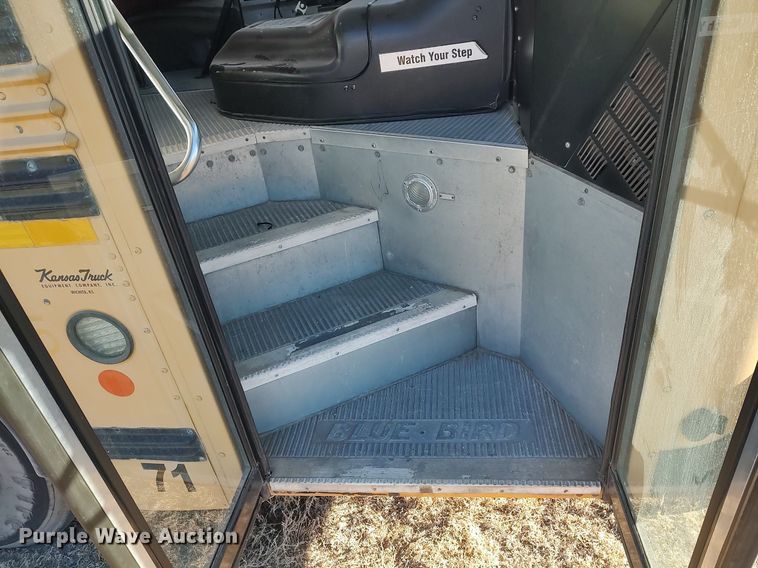 image for item MM9987 2010 Blue Bird  school bus